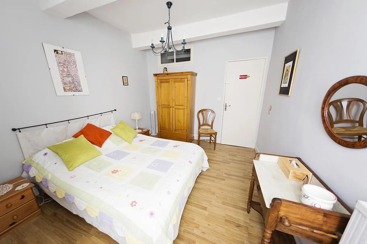 Bed and Breakfast L'Arche Des Chapeliers Фуа Франция